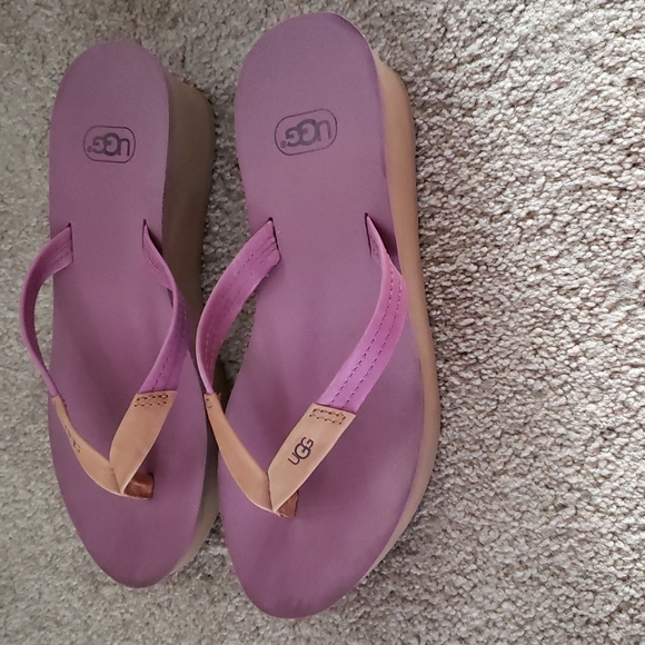 Ugg wedge slipper - Picture 2 of 6